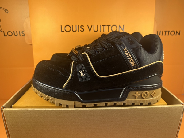 ルイヴィトン靴背面デザイン